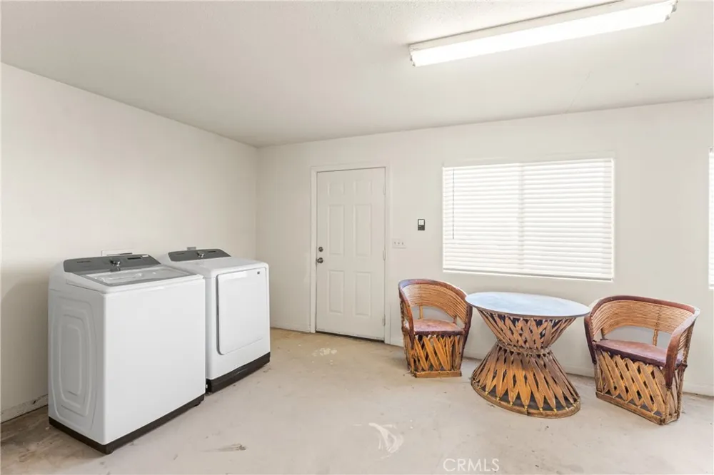 1388 Fortuna Avenue Landers, CA 92285