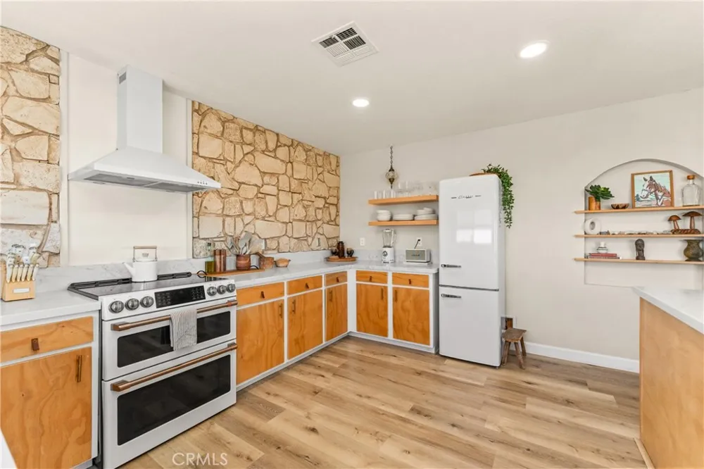 1388 Fortuna Avenue Landers, CA 92285