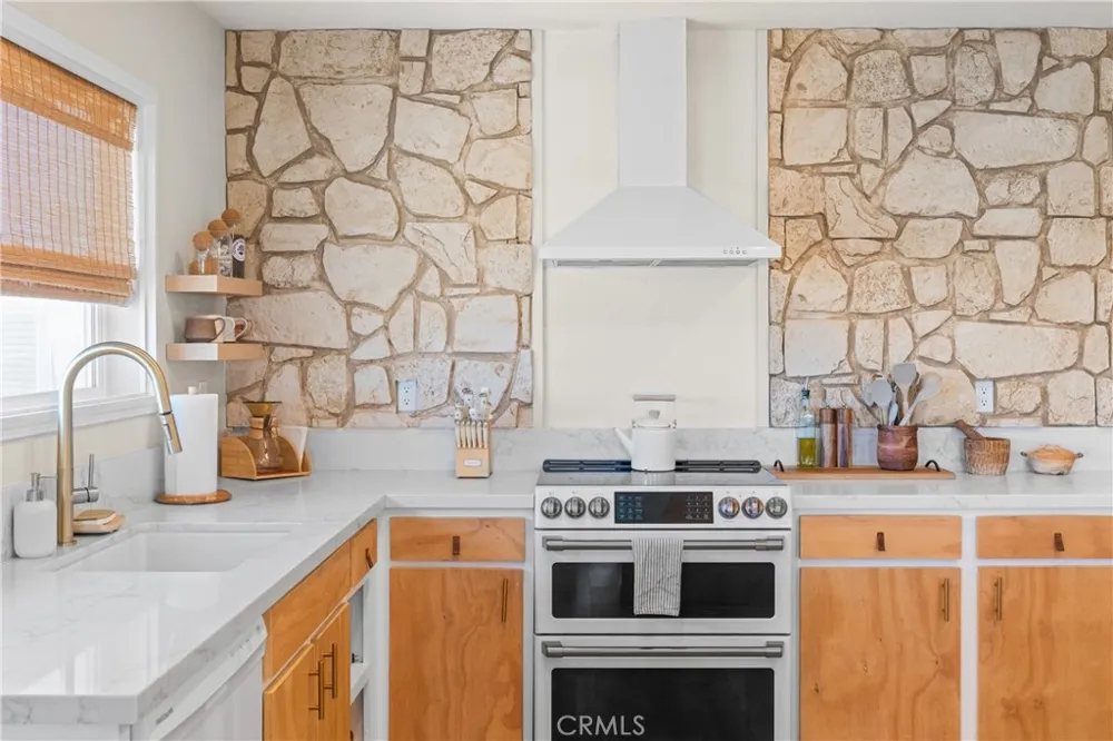 1388 Fortuna Avenue Landers, CA 92285