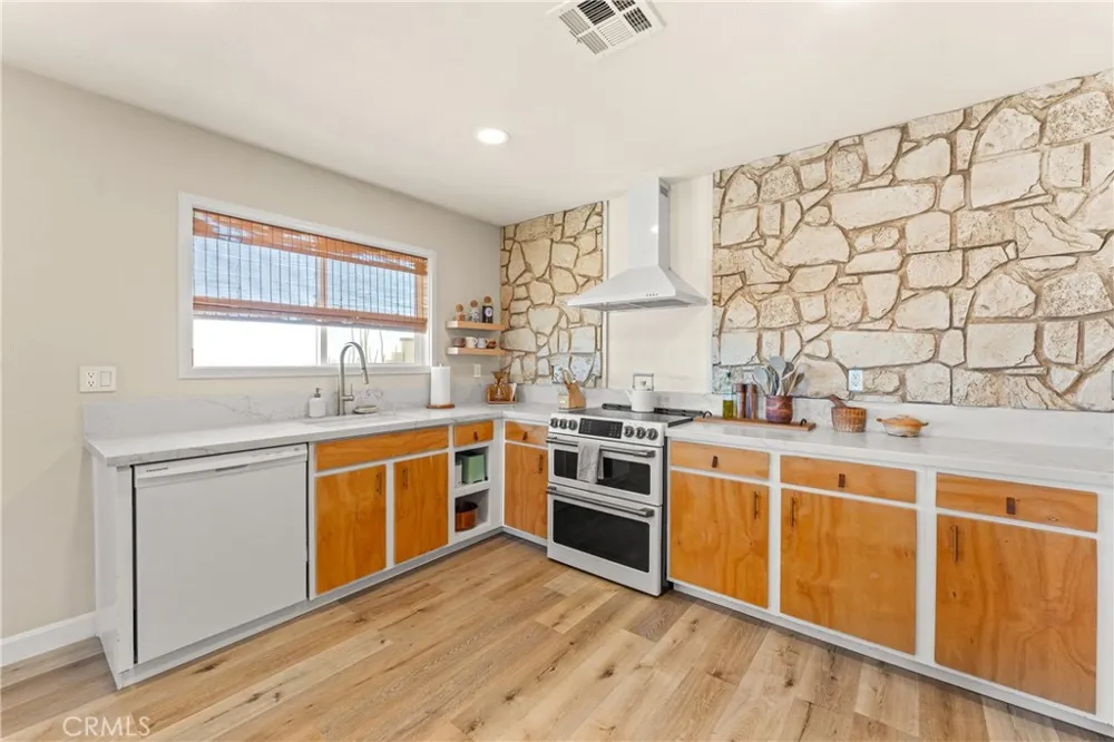 1388 Fortuna Avenue Landers, CA 92285