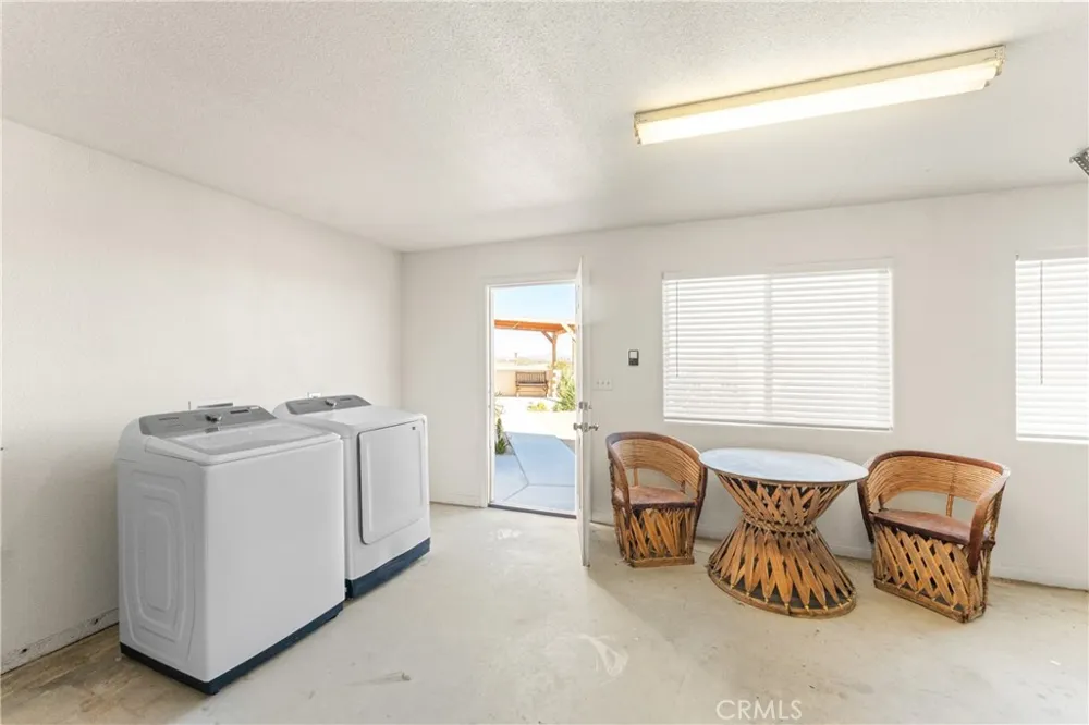 1388 Fortuna Avenue Landers, CA 92285