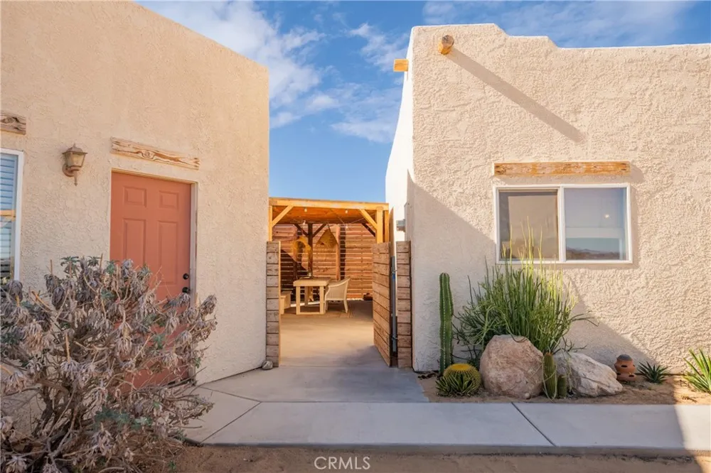 1388 Fortuna Avenue Landers, CA 92285