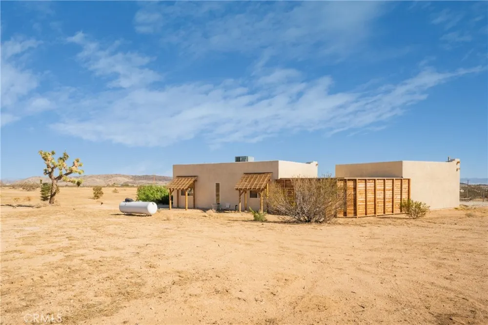 1388 Fortuna Avenue Landers, CA 92285