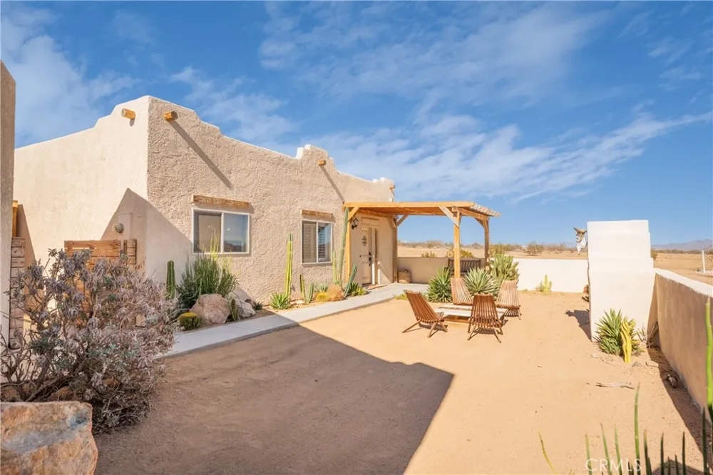 1388 Fortuna Avenue Landers, CA 92285