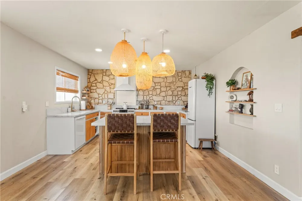 1388 Fortuna Avenue Landers, CA 92285