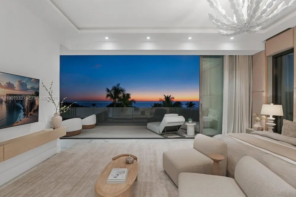 7845 Atlantic Way Miami Beach, FL 33141