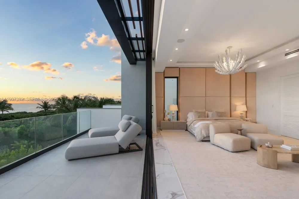 7845 Atlantic Way Miami Beach, FL 33141