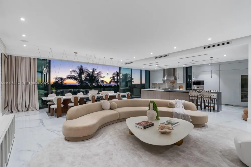 7845 Atlantic Way Miami Beach, FL 33141