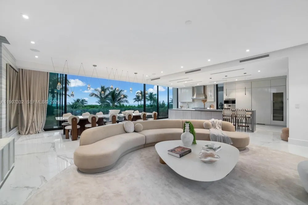 7845 Atlantic Way Miami Beach, FL 33141