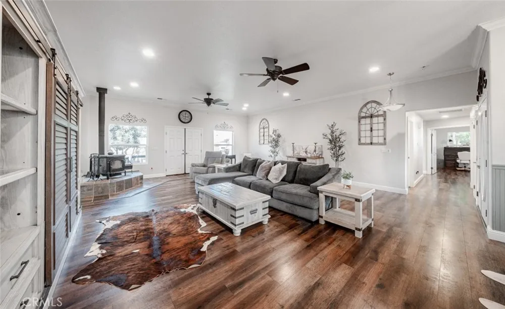 37143 Avenue 16 Madera, CA 93636