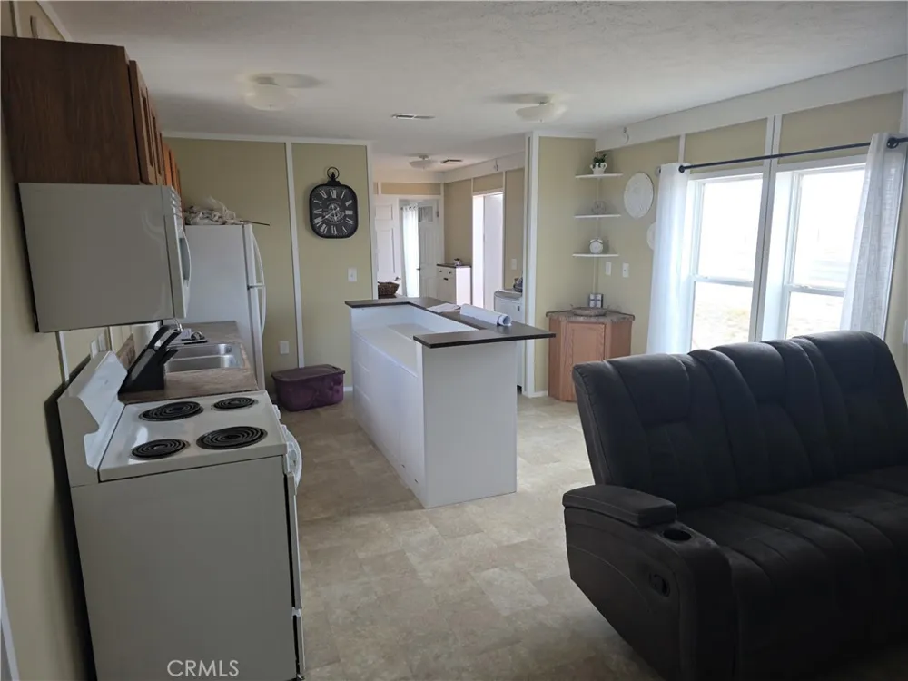 37143 Avenue 16 Madera, CA 93636