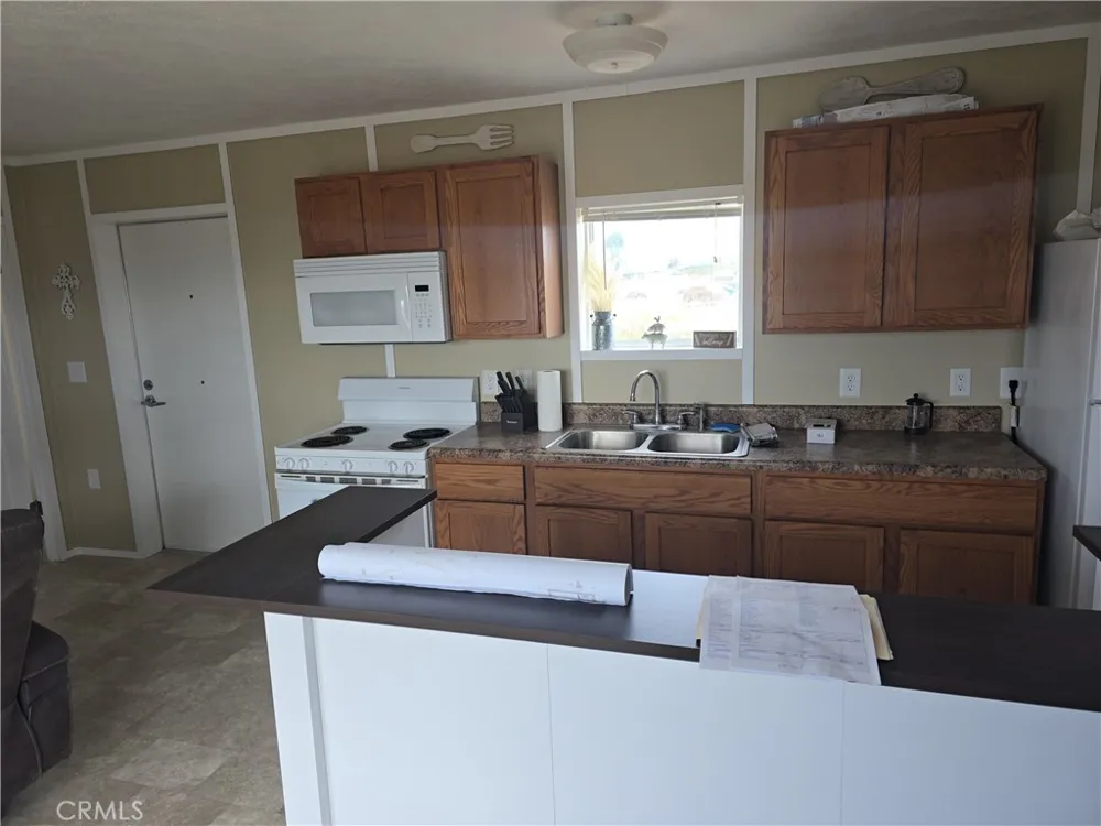 37143 Avenue 16 Madera, CA 93636