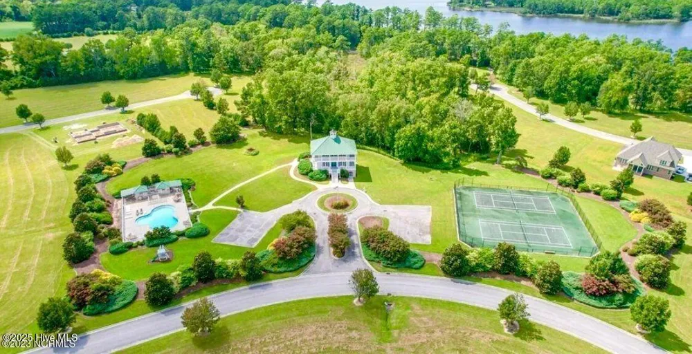 64 Meadow Lane Arapahoe, NC 28510