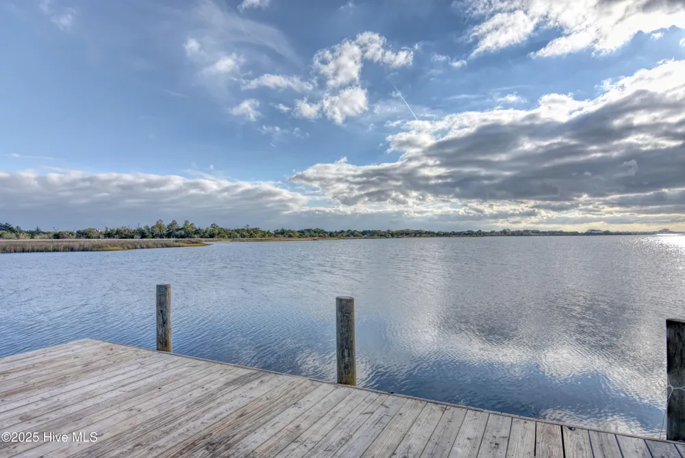 351 Landon Lane Sneads Ferry, NC 28460