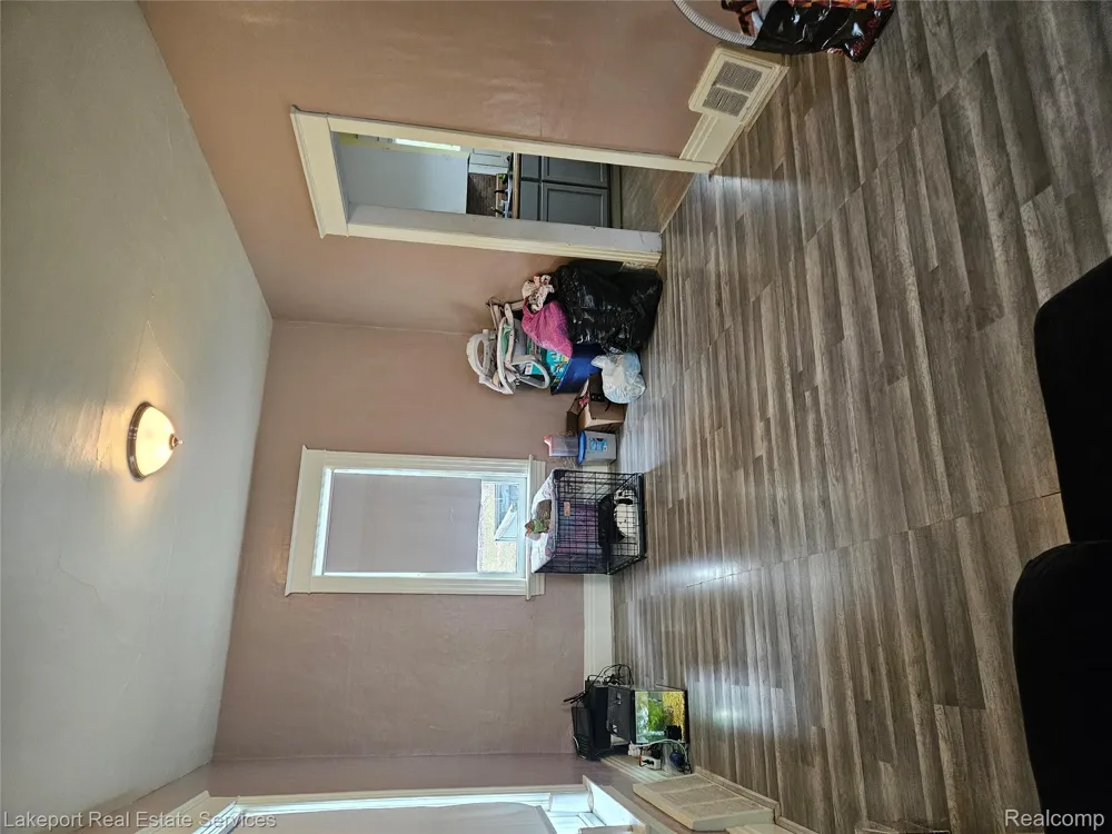 917 Saint Clair Street Port Huron City, MI 48060