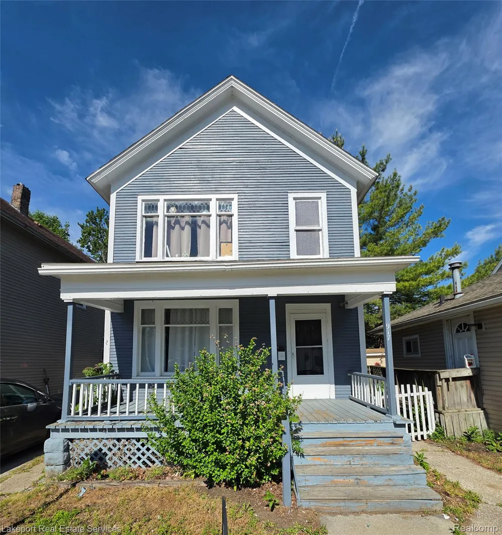 917 Saint Clair Street Port Huron City, MI 48060