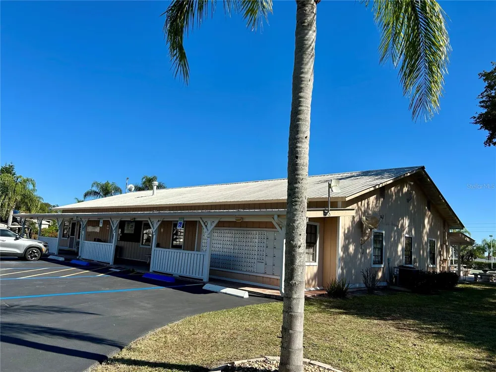 2920 FAIRWAY DRIVE Bowling Green, FL 33834