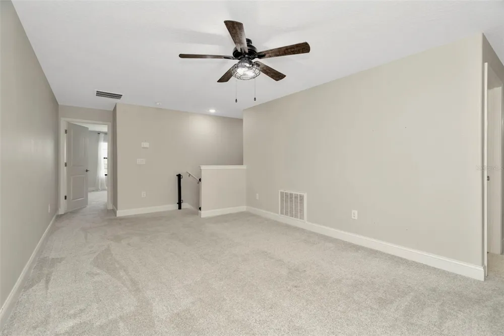 28516 TRANQUIL LAKE CIRCLE Wesley Chapel, FL 33543