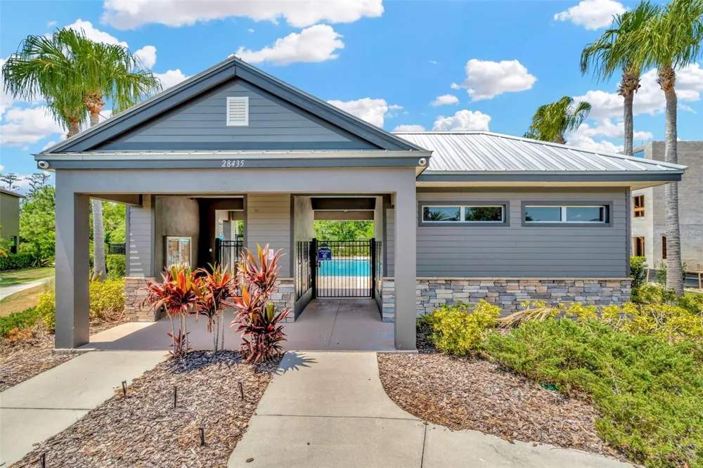28516 TRANQUIL LAKE CIRCLE Wesley Chapel, FL 33543