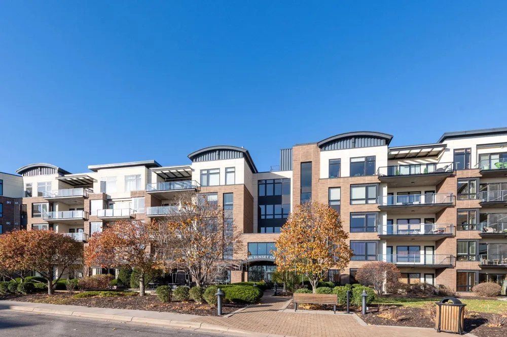 4201 Sunset Drive #N220 Spring Park, MN 55384