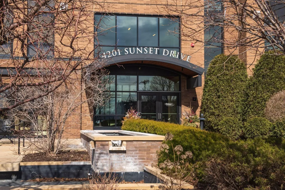 4201 Sunset Drive #N220 Spring Park, MN 55384