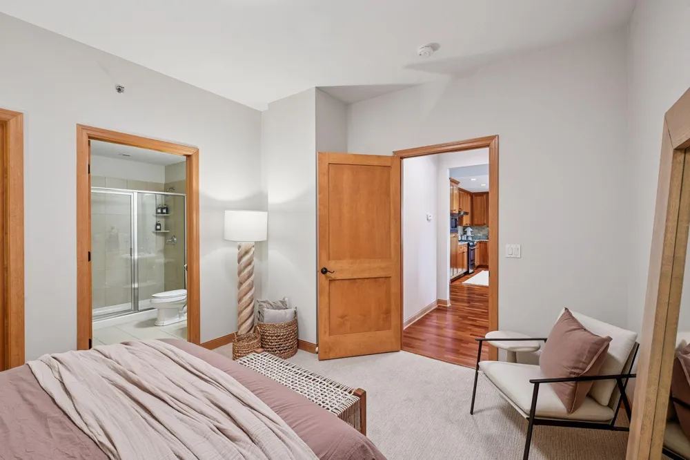 4201 Sunset Drive #N220 Spring Park, MN 55384