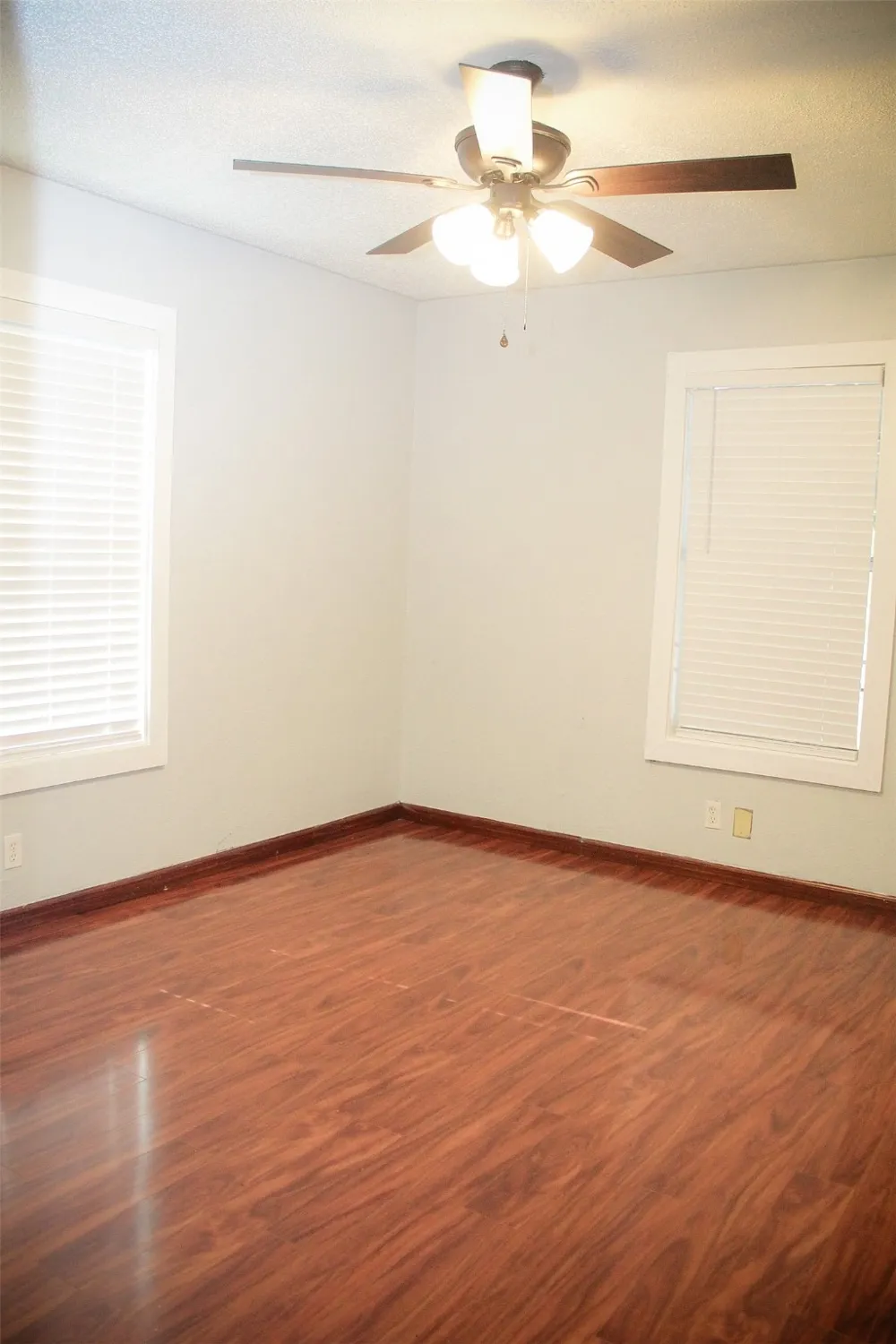 1318 S Ewing Avenue Dallas, TX 75216