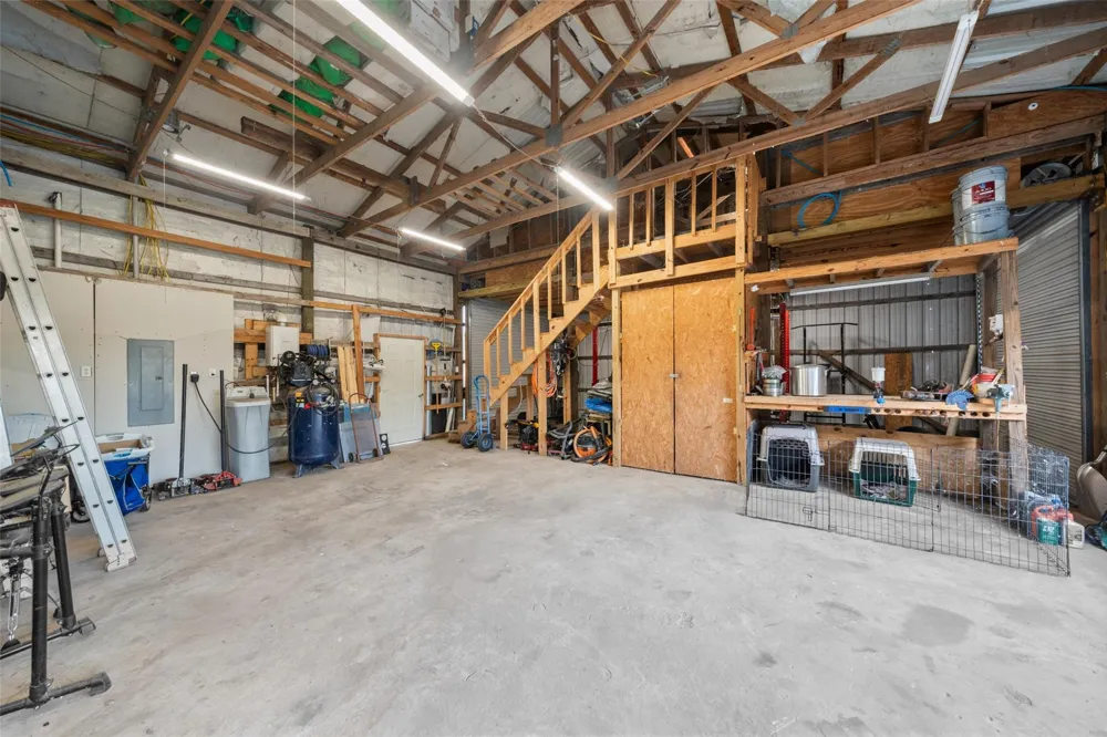 6950 Fm 945 Coldspring, TX 77331