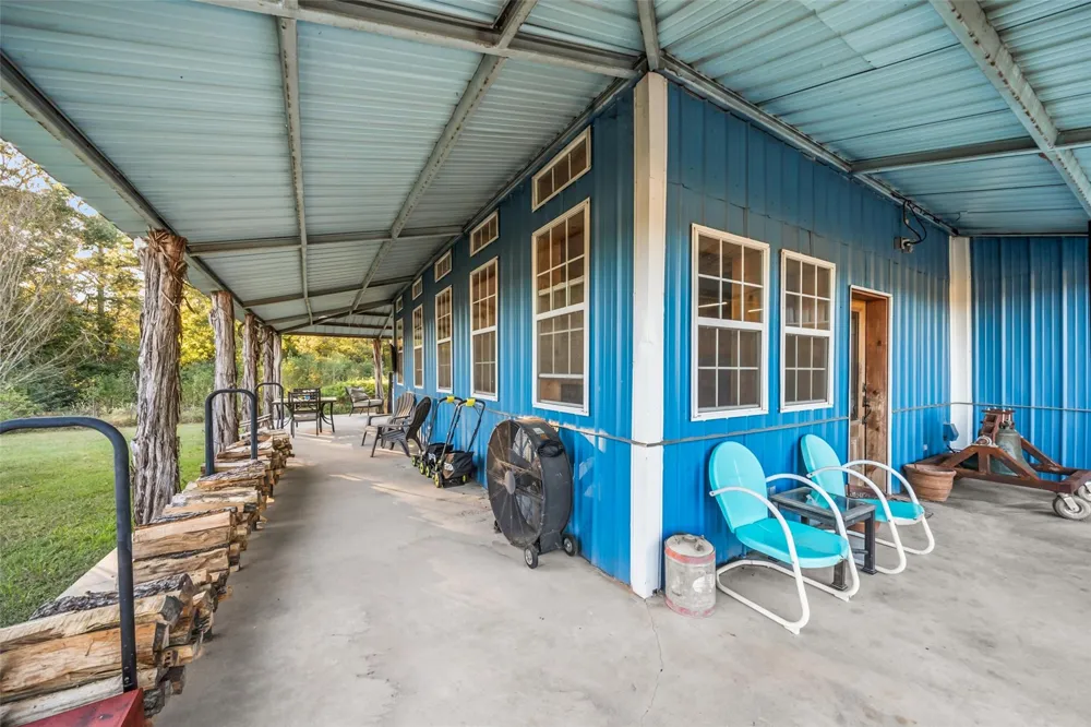 6950 Fm 945 Coldspring, TX 77331