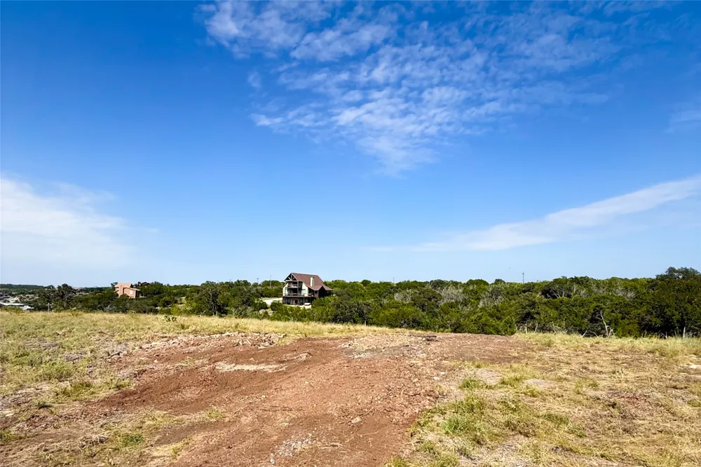 1008 Bluff Creek Drive Strawn, TX 76475