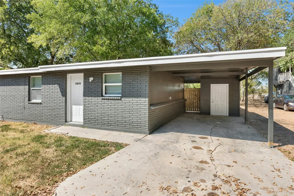 1011 Hackberry Street #A/B San Marcos, TX 78666