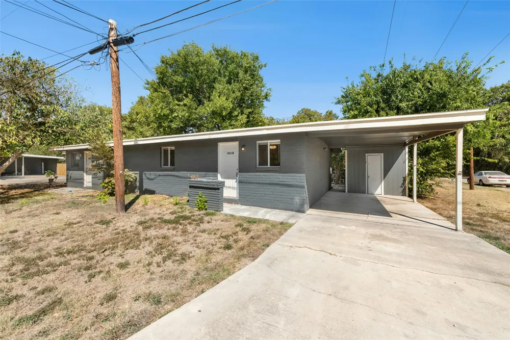 1011 Hackberry Street #A/B San Marcos, TX 78666