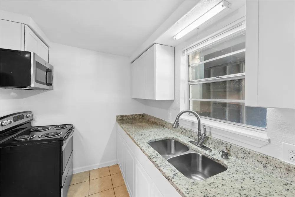 1011 Hackberry Street #A/B San Marcos, TX 78666