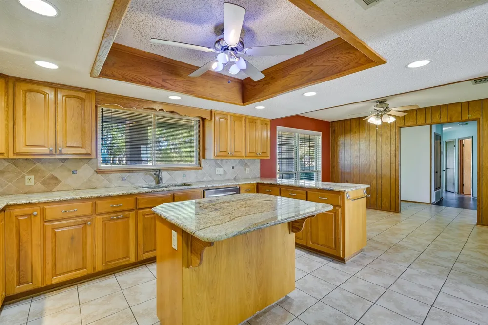 958 County Road 124 Georgetown, TX 78626
