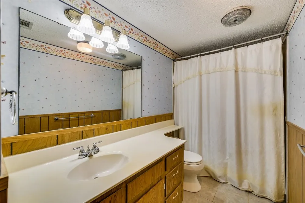 958 County Road 124 Georgetown, TX 78626