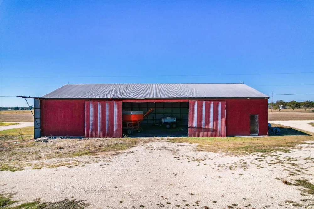 958 County Road 124 Georgetown, TX 78626