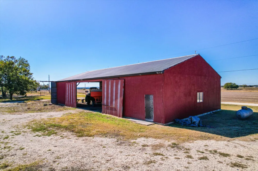 958 County Road 124 Georgetown, TX 78626