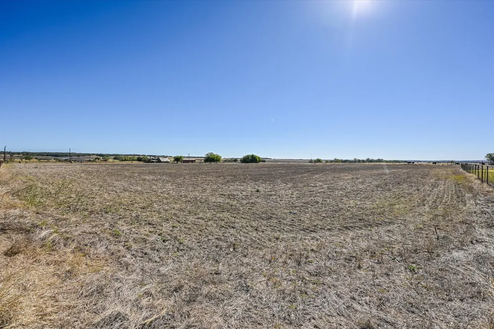 958 County Road 124 Georgetown, TX 78626
