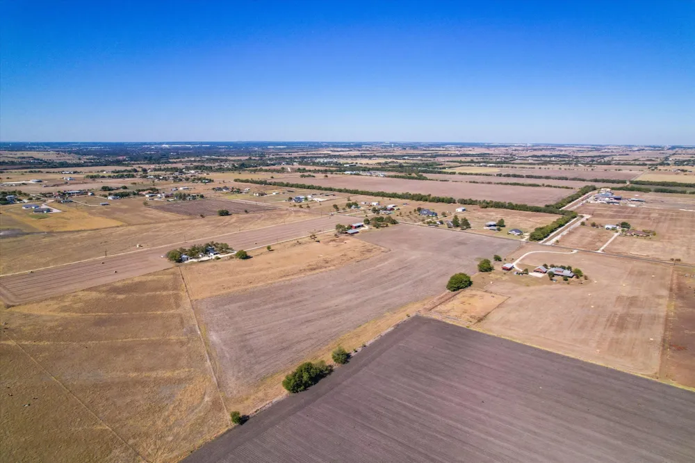 958 County Road 124 Georgetown, TX 78626