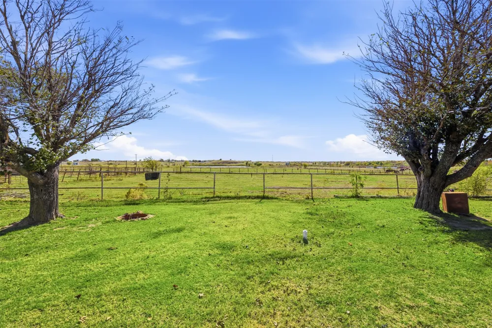 8145 Blair Northlake, TX 76247