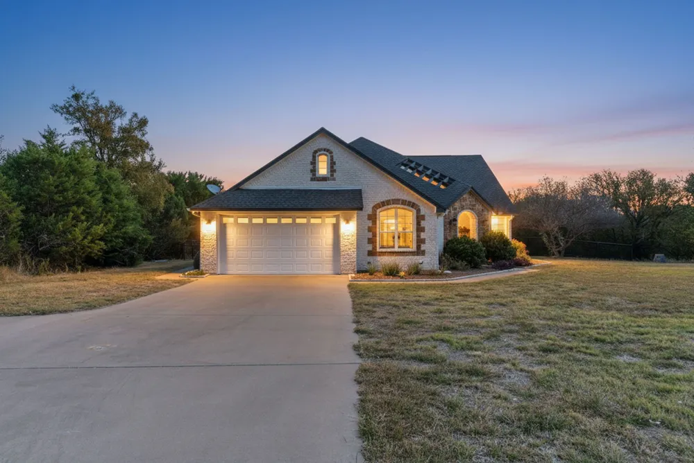 6525 Compass Way Bluff Dale, TX 76433