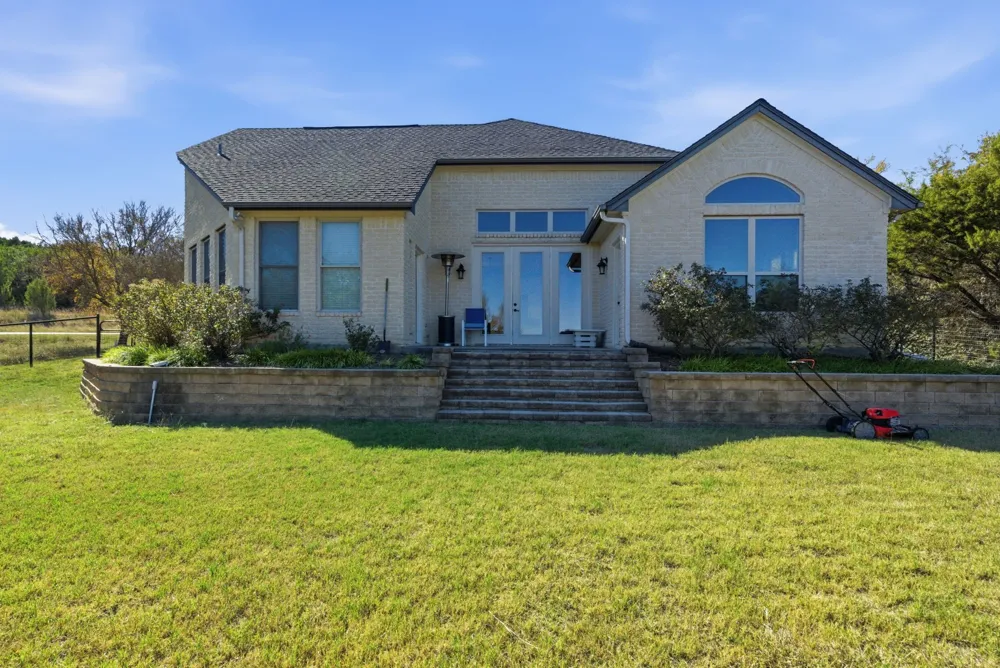 6525 Compass Way Bluff Dale, TX 76433