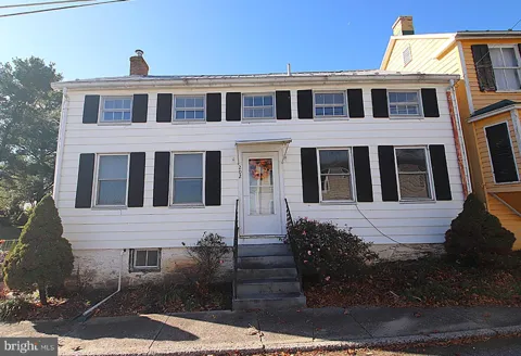 202 E MAIN STREET
