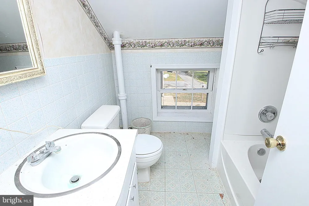 202 E MAIN STREET Burkittsville, MD 21718