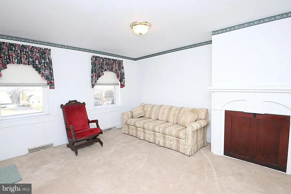 202 E MAIN STREET Burkittsville, MD 21718