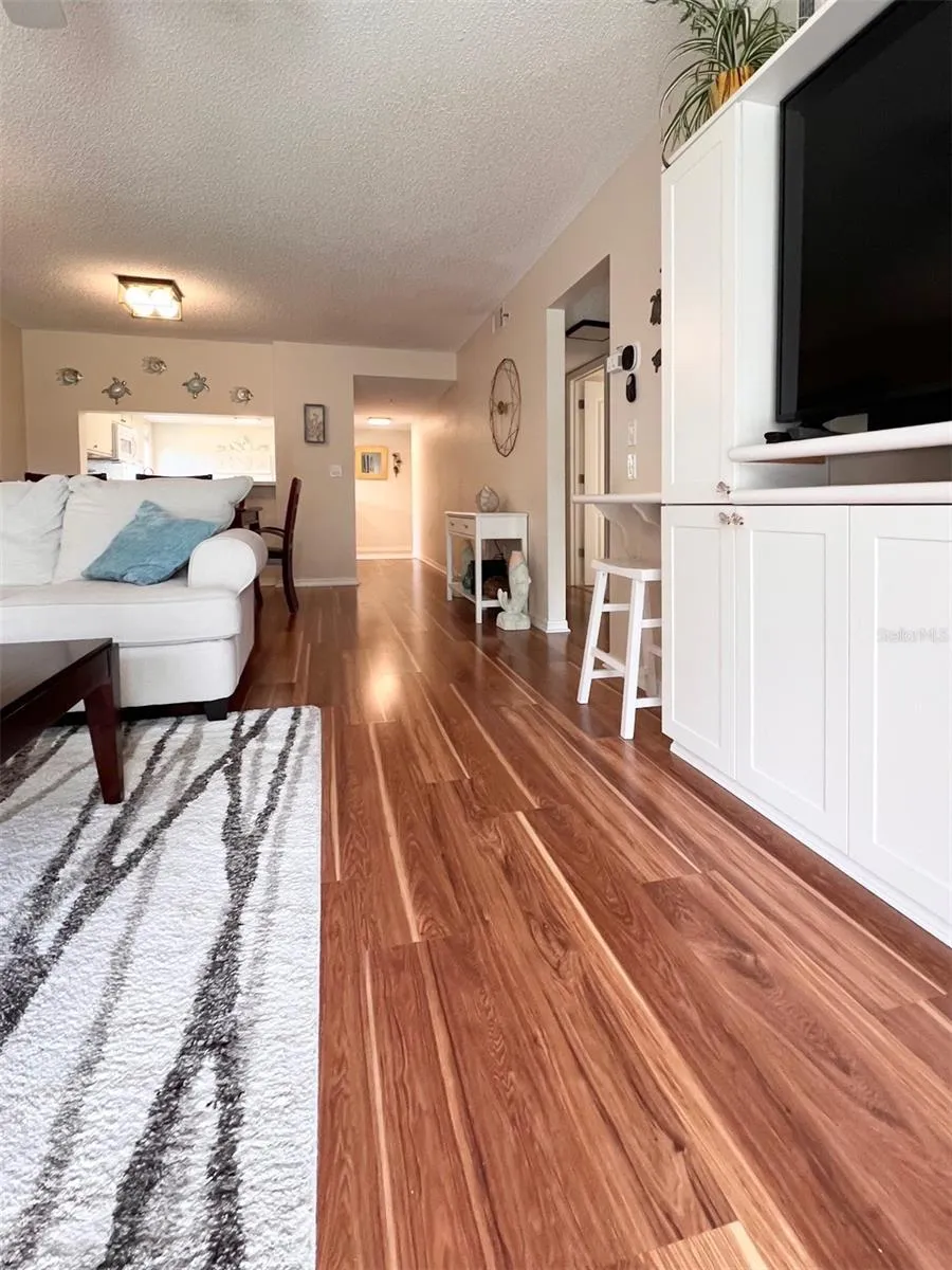 6501 STONE RIVER ROAD #203 Bradenton, FL 34203