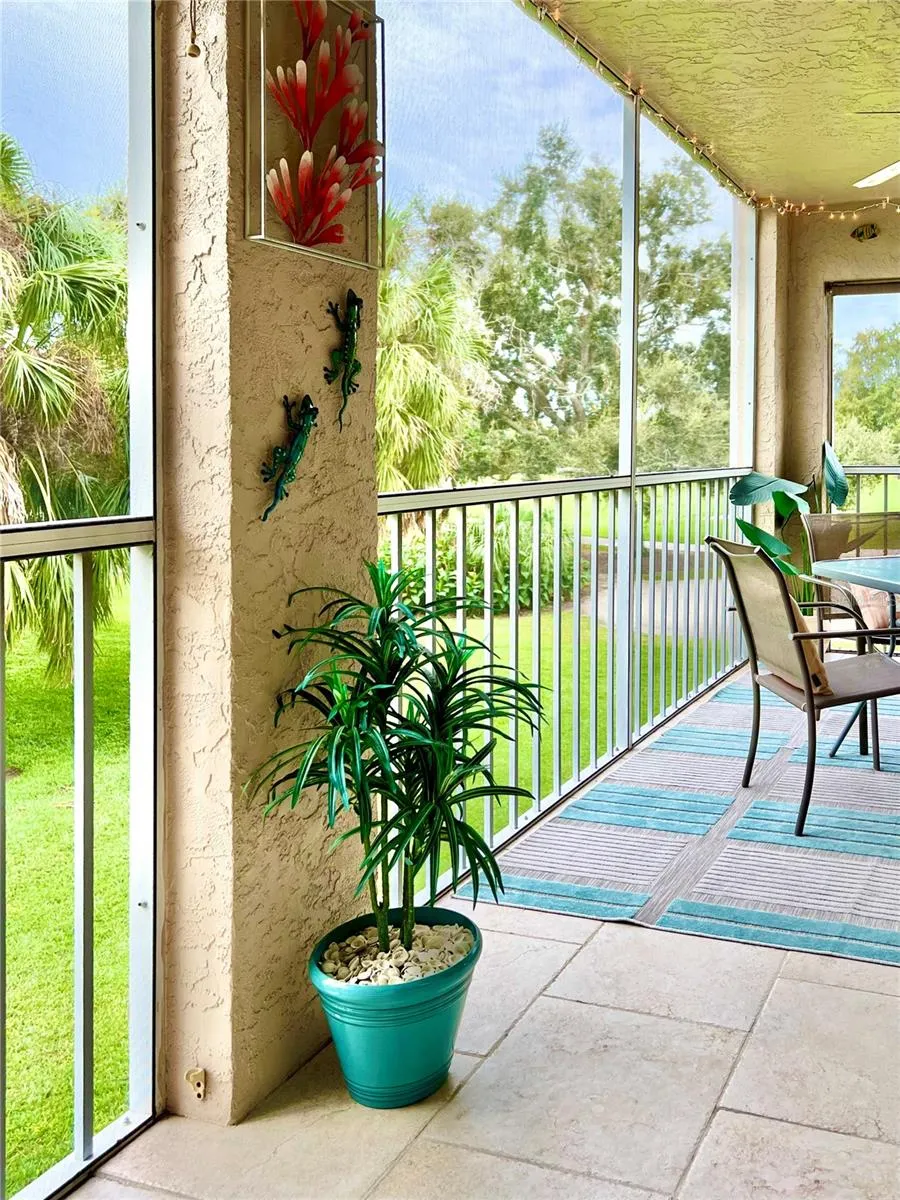 6501 STONE RIVER ROAD #203 Bradenton, FL 34203