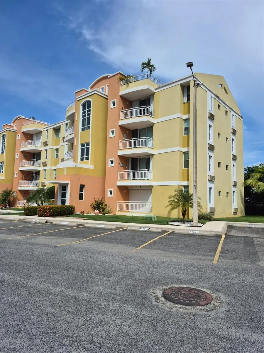 I-205 VILLAS DEL MAR RESORT #I-205 Loiza, PR 00772