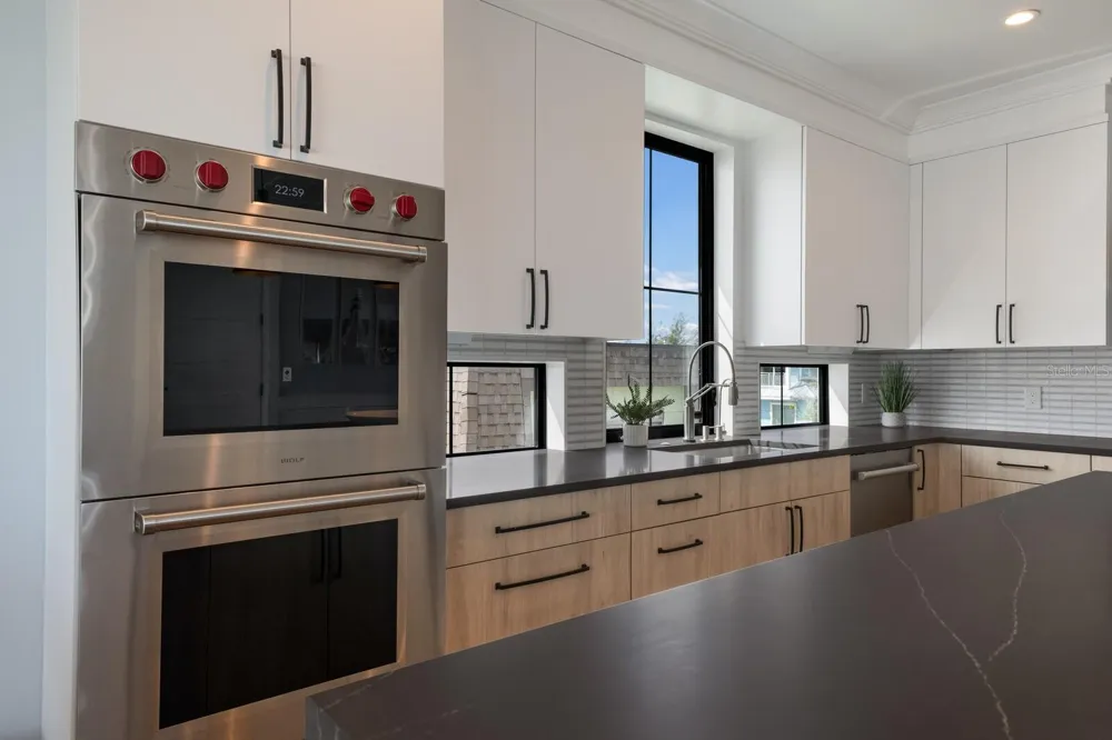 2415 AVENUE B Bradenton Beach, FL 34217