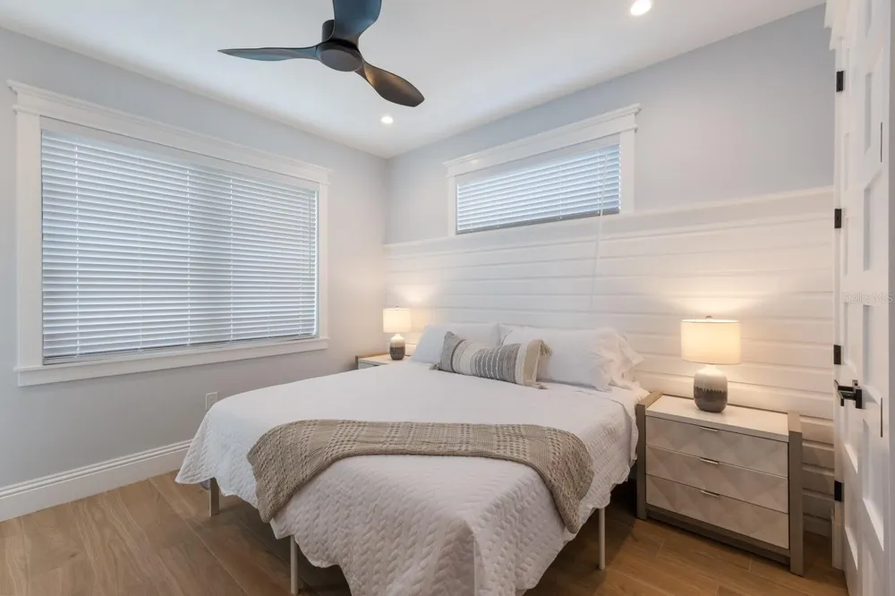 2415 AVENUE B Bradenton Beach, FL 34217